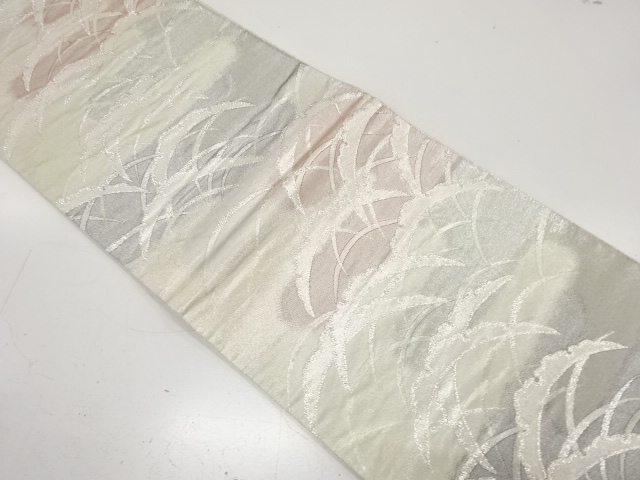 雪芝模様織り出し　袋帯